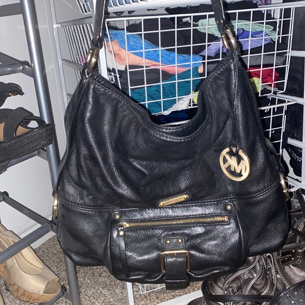 Michael Kors Austin Pebbled Leather Shoulder Bag Purse Satchel Black Gold